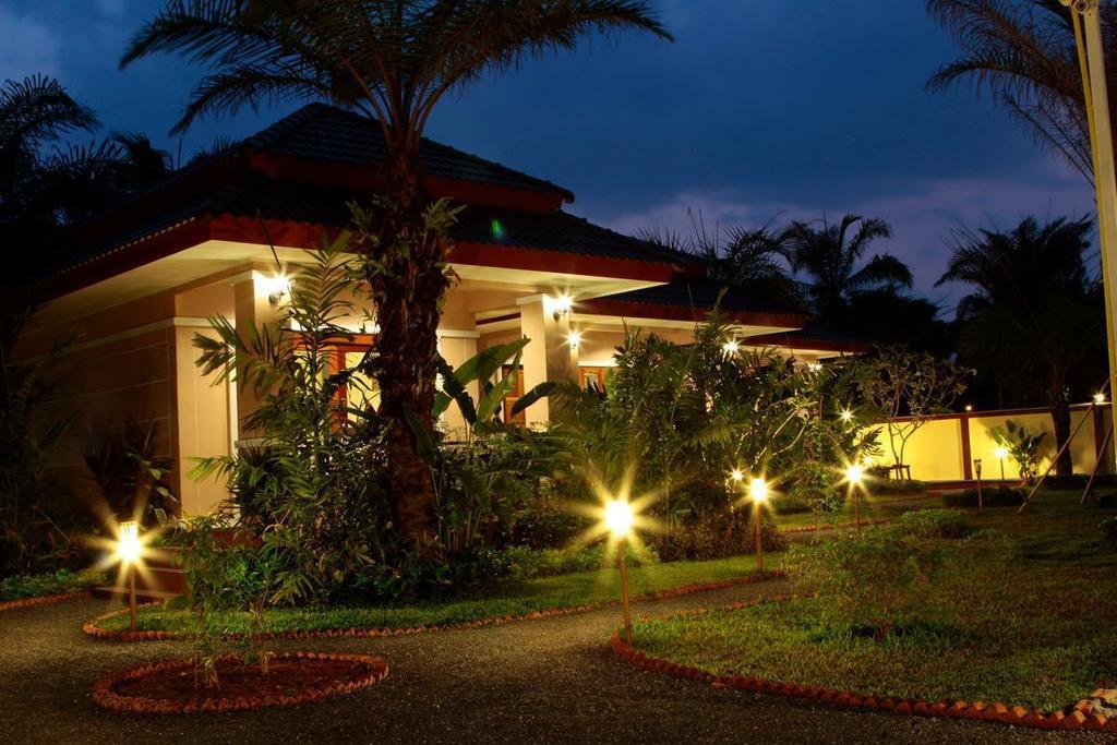Thalane Palm Paradise Resort 甲米 外观 照片