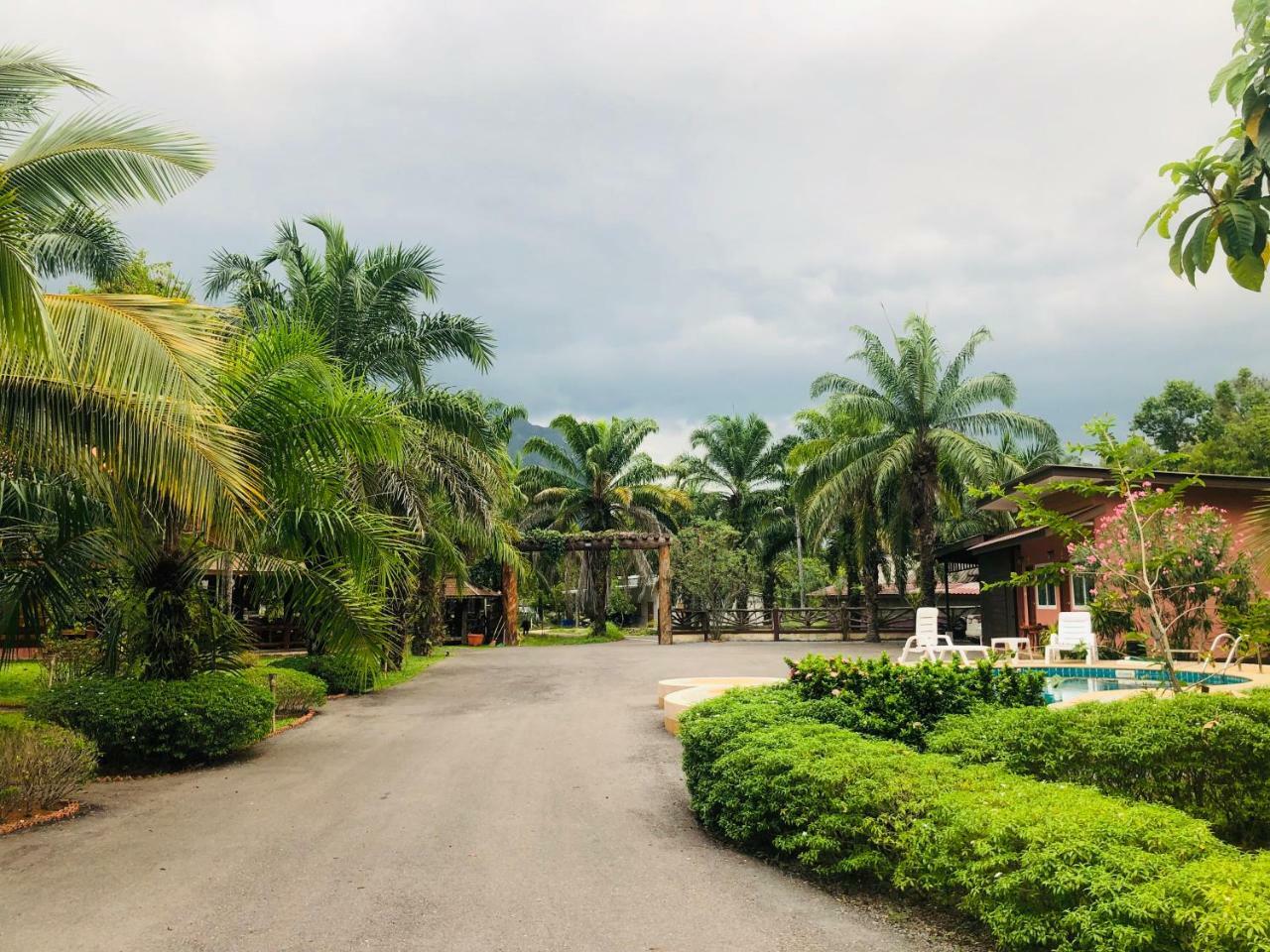 Thalane Palm Paradise Resort 甲米 外观 照片